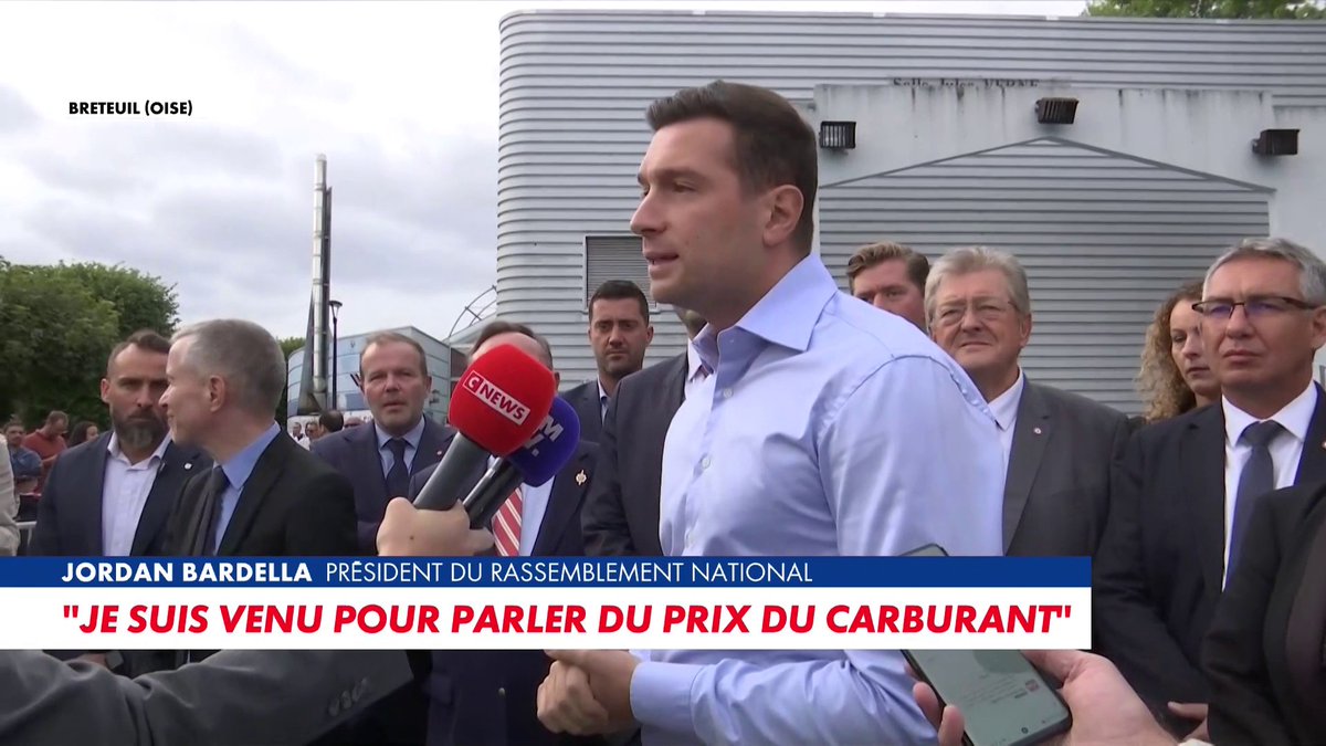 Jordan Bardella, président du Rassemblement national, concernant la fin de l'édito de Charles Sapin sur France Inter : «La Maison de la Radio a été privatisée par la gauche, qui déteste la démocratie» Toute l'info est à retrouver sur