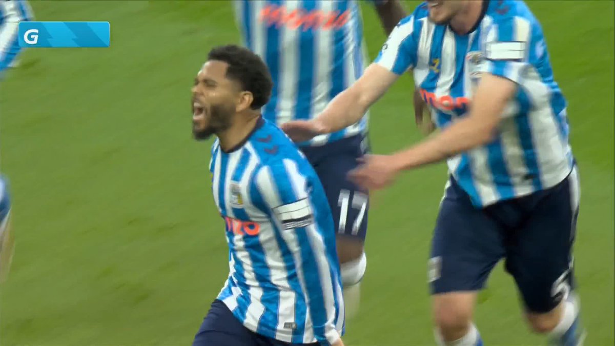 Jay Dasilva scores his first goal for Coventry and their first in the Premier League for 25 years! 🤯