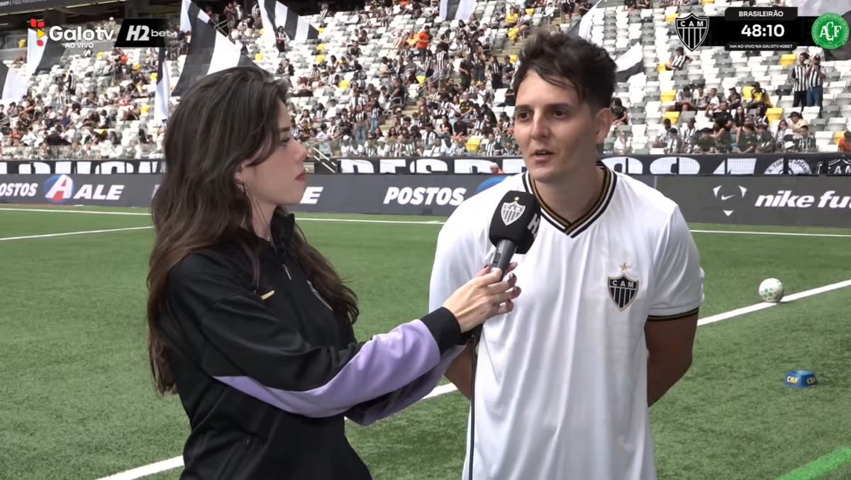 O Atleticano Vinícius Martins de Paulo, que levou cerca de 40 picadas de abelha para salvar uma menina de 12 anos em Ibirité (MG), está na Arena MRV para a partida de hoje e participou do pré-jogo da GaloTV H2bet.