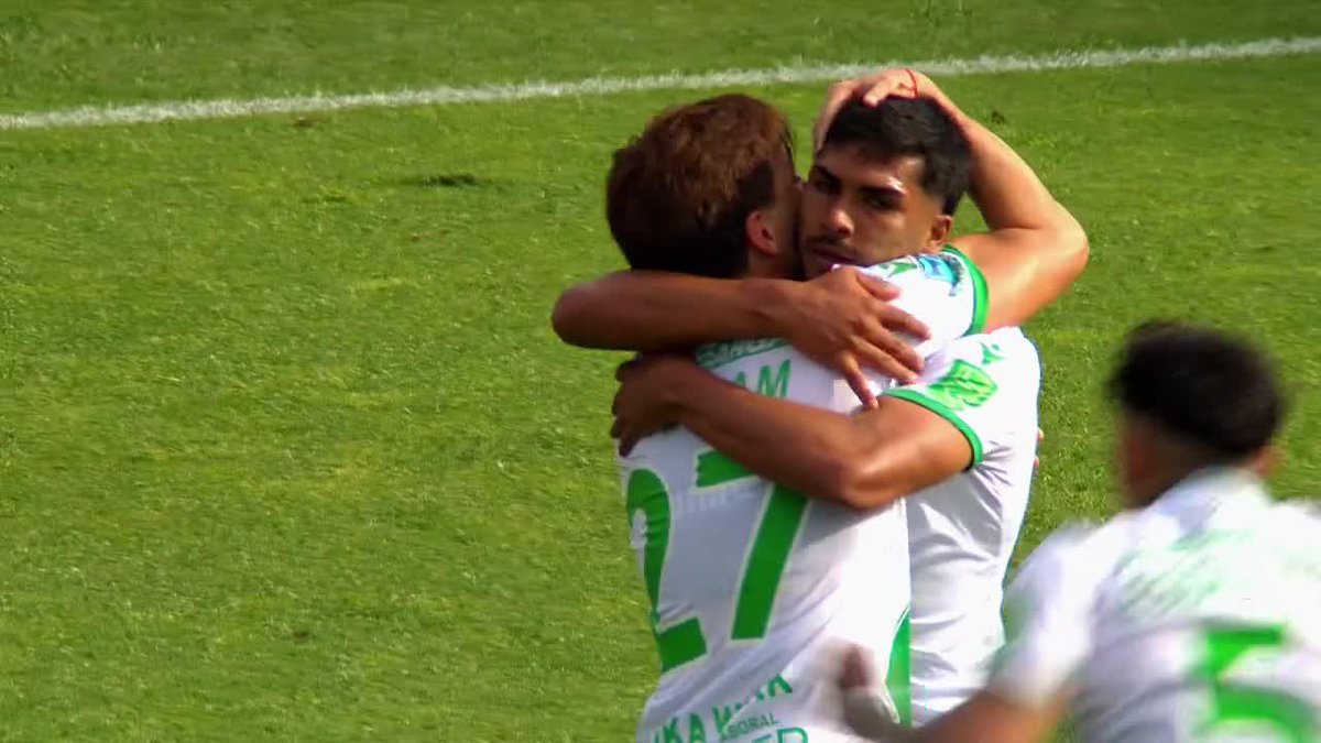 ¡PERO QUÉ PEDAZO DE GOL! David Zalazar enganchó y sacó un formidable remate para el 2-2 agónico de Banfield vs. Gimnasia LP.