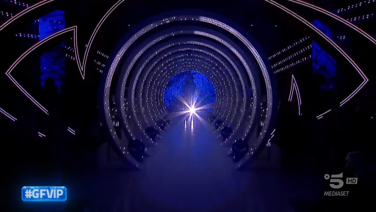 Questo ingresso di Andreas ✨✨✨ #GFVIP