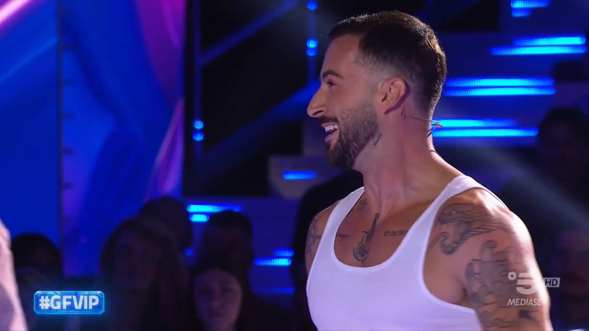 Andreas, c'è la tua Veronica qui per te 💘 #GFVIP