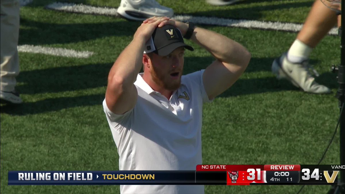 UNREAL. VANDY RECOVERED THE FOOTBALL 🤯⚓️ Vanderbilt Football x 📺 SEC Network