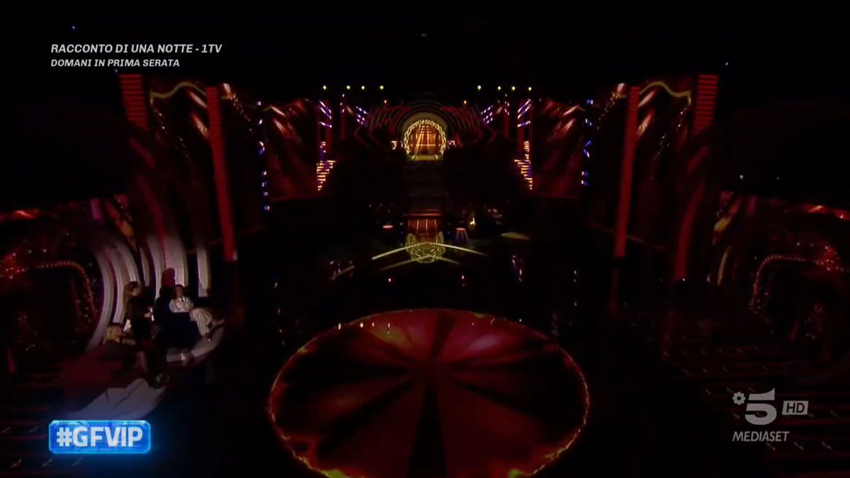 E che lo show abbia inizio ✈️ #GFVIP