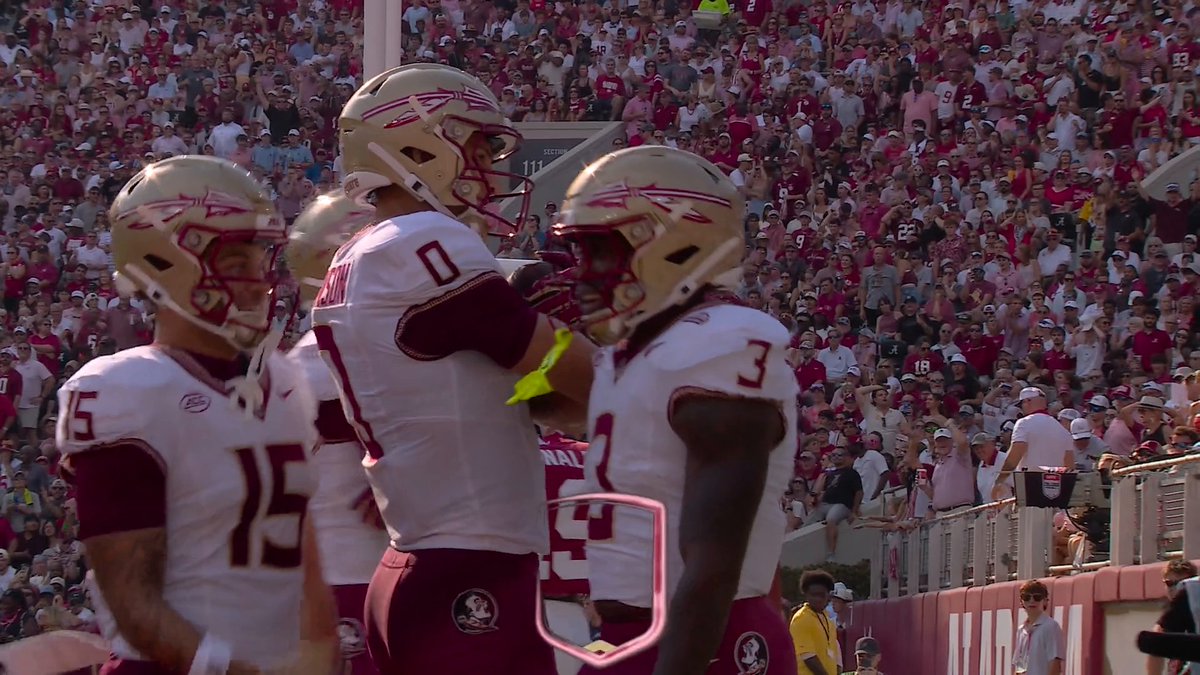 QB Ashton Daniels put it in the perfect spot 🔥 Florida State opens with the lead against No. 10 Alabama 👀