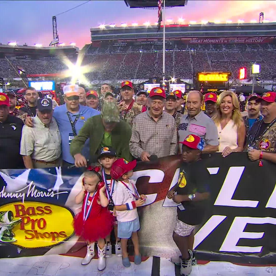 He's bringing the #HeartOfTheBeast to Bristol! Brad Pitt joins the command to get the engines fired for the Bass Pro Shops Night Race.