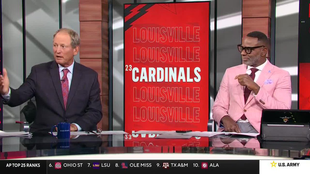 "Louisville's the benefactor of Ohio State's riches." Rick Neuheisel on Lincoln Kienholz leading Louisville past SMU #CFT