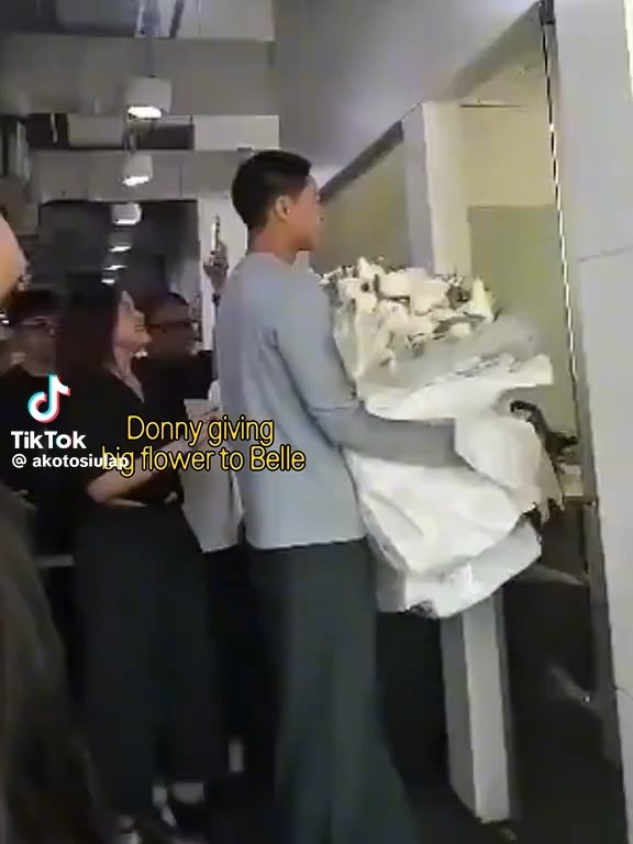 ehe🤪 #SaturdayNostalgia with #DonBelle #DonnyAndBelle #BelleMariano #DonnyPangilinan 🖇️👇 Check out cloudy☁️'s video! #TikTok