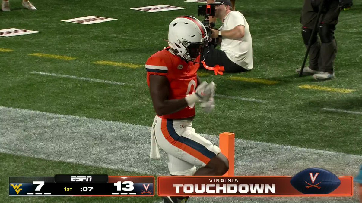 "THE X-MAN TO THE HOUSE, 47 YARDS‼️" 📝That's Xavier Brown's third TD of the year. 📺 ACCN