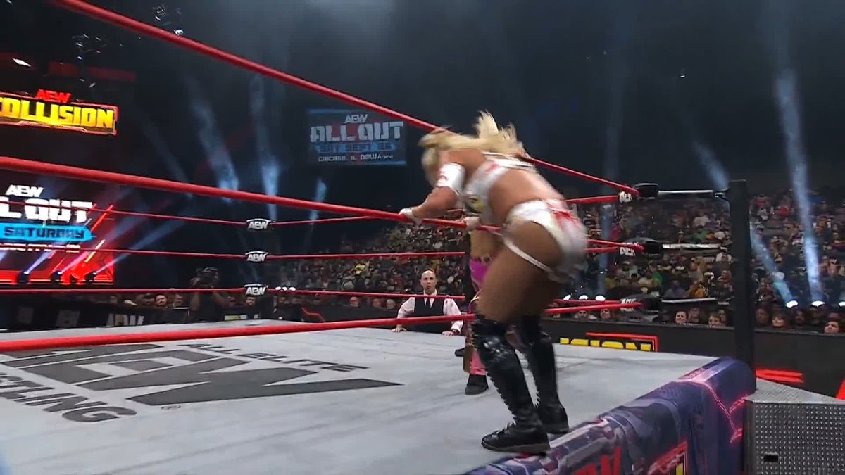 .Zayda Steel out here taking @Toxic_Thekla's breath away! Watch #AEWCollision LIVE NATIONWIDE on TNT & HBO Max