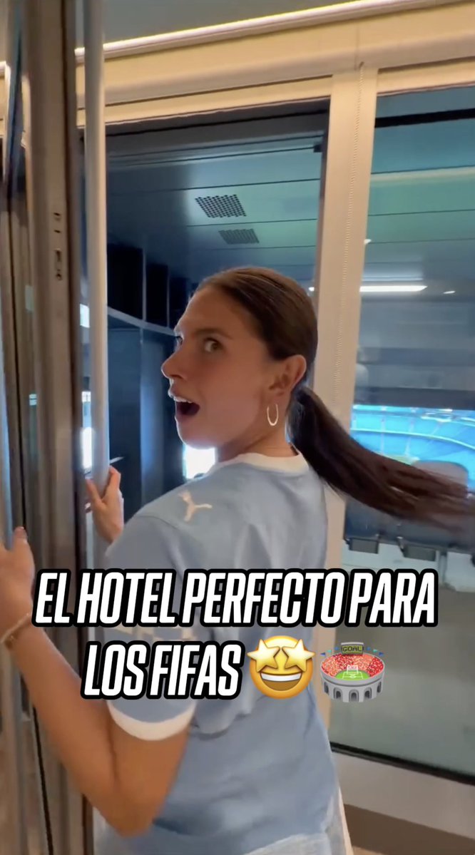¡UN CUARTO DENTRO DE UN ESTADIO! 🏟️🔥 Este es el cuarto en el que te puedes quedar dentro del Etihad Stadium, la casa del Manchester City. 📹 celine.dept