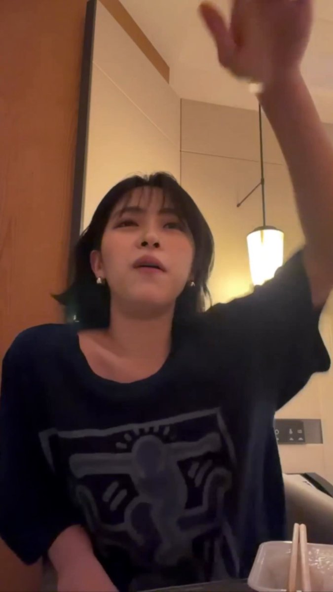 뽀뽀도아니고 키스가능한 상황이 있다는 말