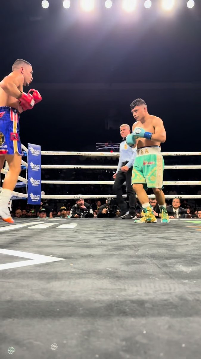 IT’S OVER! Isaac "Pitbull" Cruz lands a devastating left hand to knock out Nestor Bravo! 🚨🇲🇽💥 #PitbullBravo | Live NOW on DAZN