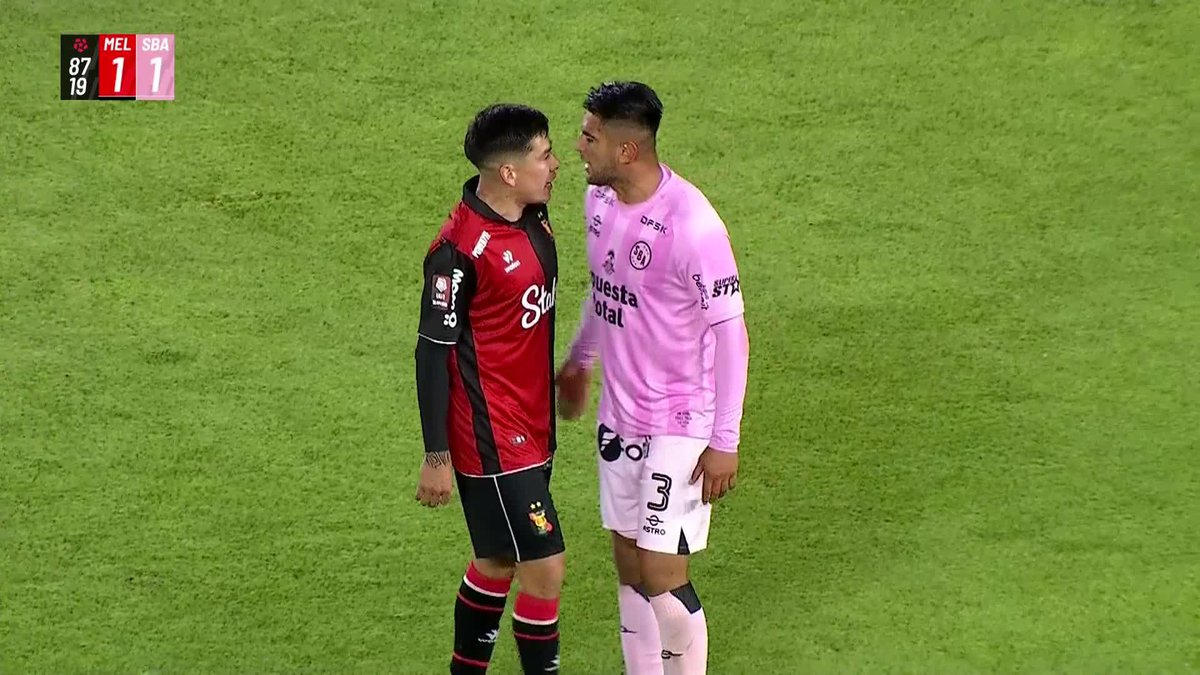 😱 LA HINCHADA DEL DOMINÓ ARREMETE CONTRA CARLOS ZAMBRANO #Melgar 1-1 #SportBoys 📺 Conoce cómo ver L1MAX en vivo 👉 #Liga1 #TorneoClausuraXL1MAX