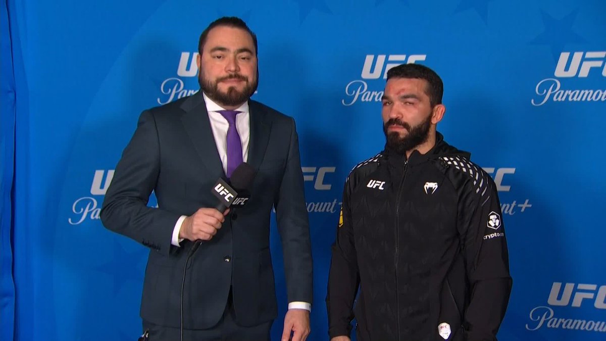 Victoria espectacular de 🇧🇷Patrício Pitbull con un nocaut en el primer round 🛑 Estas fueron sus primeras palabras después de su victoria 🧨 #CryptoCom #UFC331 | Ver en vivo por Paramount+ Deportes