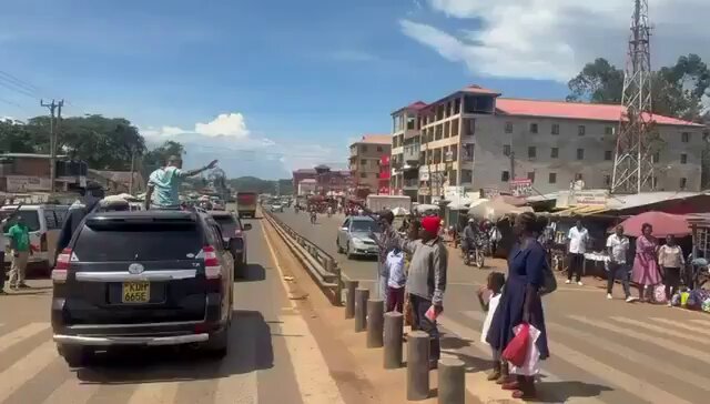 Patel created a rally without Sifuna in oyugis and I guess it was bigger than Jacaranda 😂😂😂😂