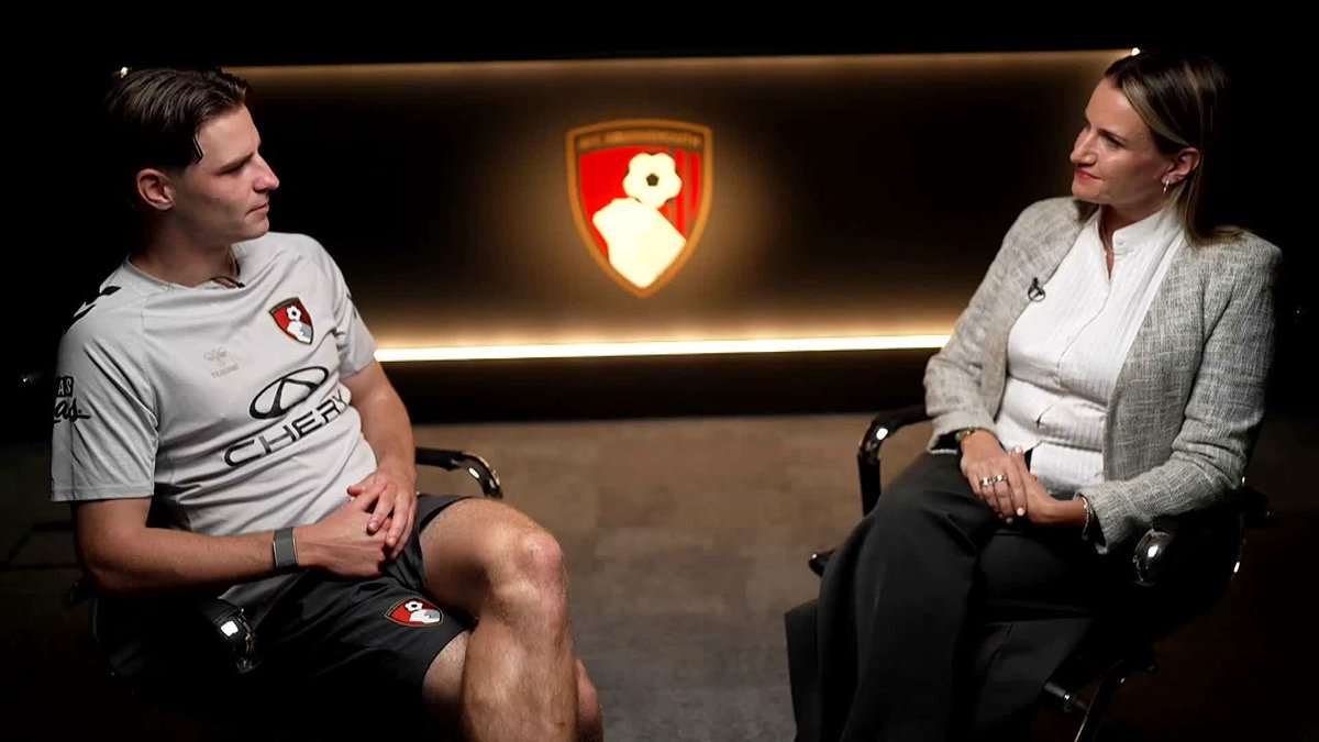 "The fans really appreciate what he did here" 🙌 Alex Scott is looking forward to a reunion with Andoni Iraola 🤝