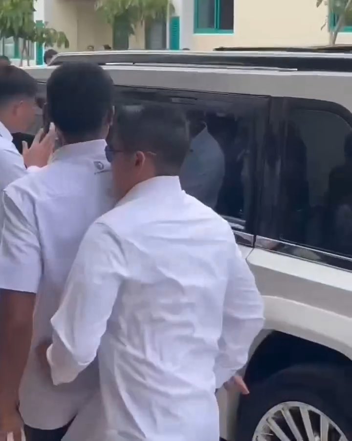 sok cantik banget si teddy ini najis, Kalo yg ditabraknya cewe pasti badmood langsung si bunted
