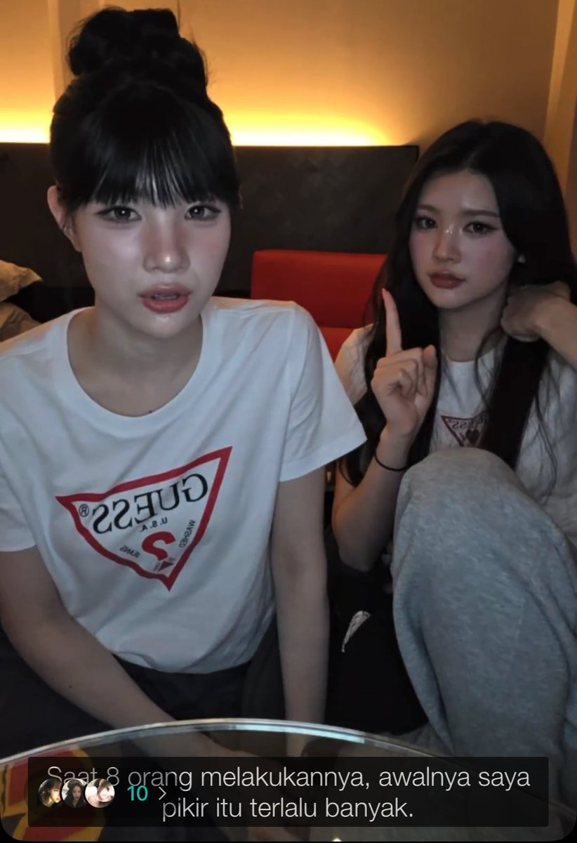 🌻 : Kami ber8 adalah takdir 👾 : Orang asing masuk sebagai trainee, lalu dua trainee itu debut bersama, bahkan hampir memiliki tanggal lahir yang sama 🌻 : Apakah sekarang juga benar-benar takdir 👾 : Tiba-tiba kamu bicara hal yang menyentuh seperti itu 🌻 : Memang takdir, kita ber delapan semuanya 🌻: Kalau bukan takdir, kita tidak akan bisa sampai seperti ini.) 🌻 : Ada begitu banyak orang yang berlatih, merangkak, dan berjuang keras 👾 : Sungguh. Tapi waktu dibilang anggota kelompok akan ber delapan, awalnya aku pikir itu terlalu banyak 👾 : Apakah harus sebanyak 8 orang?' Dulu aku sempat bilang begitu 👾 : Tapi sekarang... sekarang aku merasa sangat bersyukur ada kita semua 🌻 : Kalau kurang satu orang saja, rasanya bakal kosong/kurang banget 🌻 : Itu agak ajaib. Kalau kurang satu orang, terasa langsung.. Ana a nya bijak ❤️❤️❤️