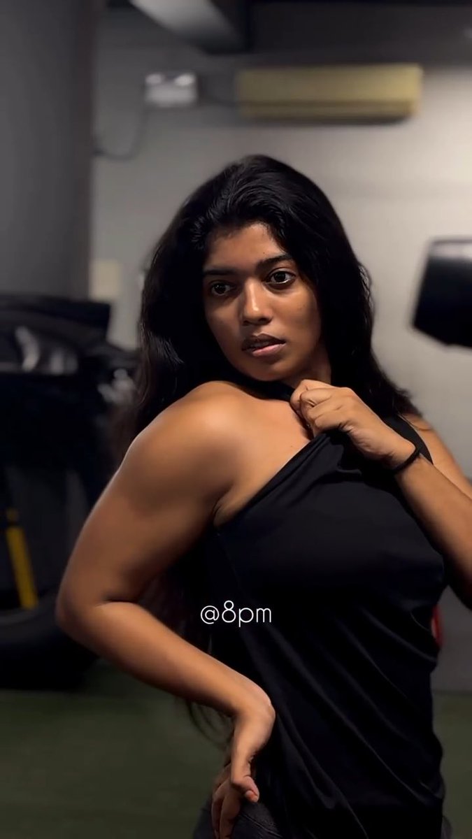 Adadadadadada... இவங்க ஜிம்க்கு வேற போவாங்க போல 🔥