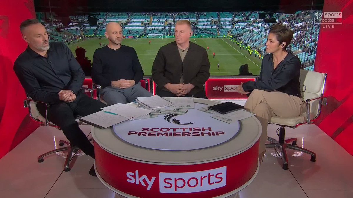🗣️ "It was men against boys" 🗣️ "Celtic are a team that is in big, big trouble" Kris Boyd gives his thoughts as Rangers win at Celtic Park ⤵️