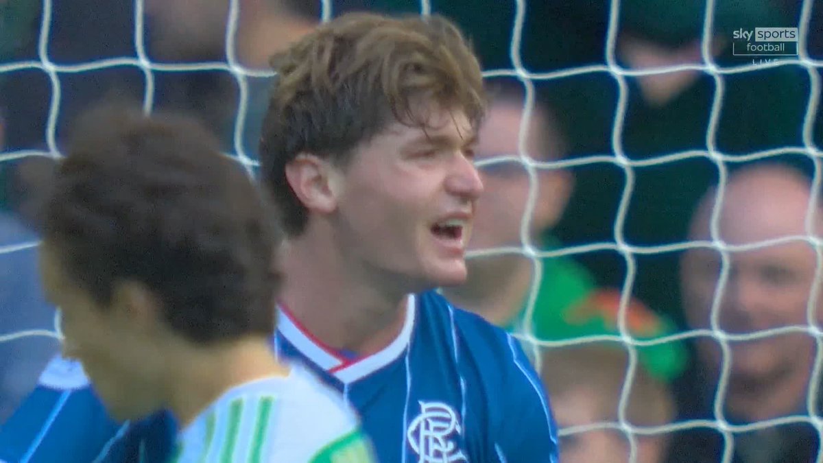 👏 "Naderi's running power was really key for Rangers" 🗣️ "It was a big performance from him today" Kris Boyd on Player of the Match Ryan Naderi's performance against Celtic ⤵️