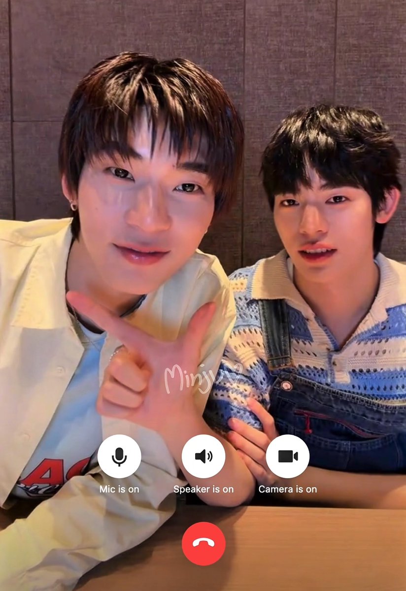 Pip so proud of Tee cutting his own hair + Tee so proud to show off his rockstar hair + the song at the end 😆🤏🏻🤏🏻 🐻❄️: “he cut it by himself” 🐶: “i cut my hair coz i want to be a rockstar yknow?” YUMMY TIME TEETEEPOR #YummyPouchTTP ────`♡´──── ((😆 i’m so sorry p’minju brain so slow~ i’m zombie mode at 5am 😭 i was worried my brain was so blank but you both made it fun as always 🥰 and you two will always be 💯 to me yknow 🥹))