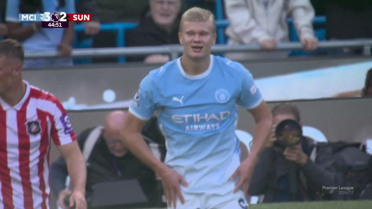 ¡¿SOS VOS, ERLING?! Haaland le erró al arco y se perdió una chance inmejorable para marcar el cuarto gol del City vs. Sunderland. 📺 Mirá la Premier League por ESPN en el Plan Premium de #DisneyPlus