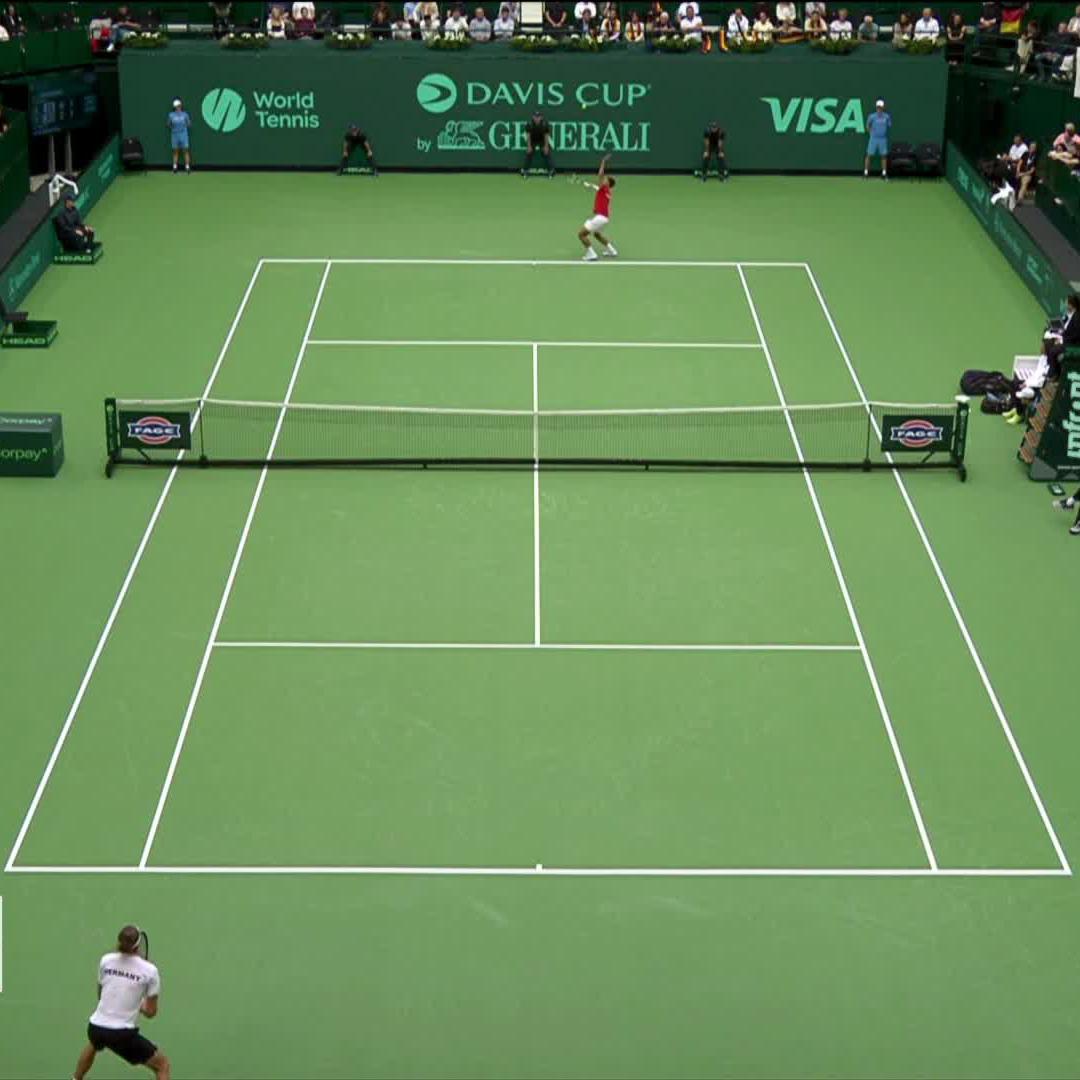 Arrived right on time 🏃 Zverev shows impressive speed to earn our BetMGM 🦁 shot of the day ⚡️ #DavisCup