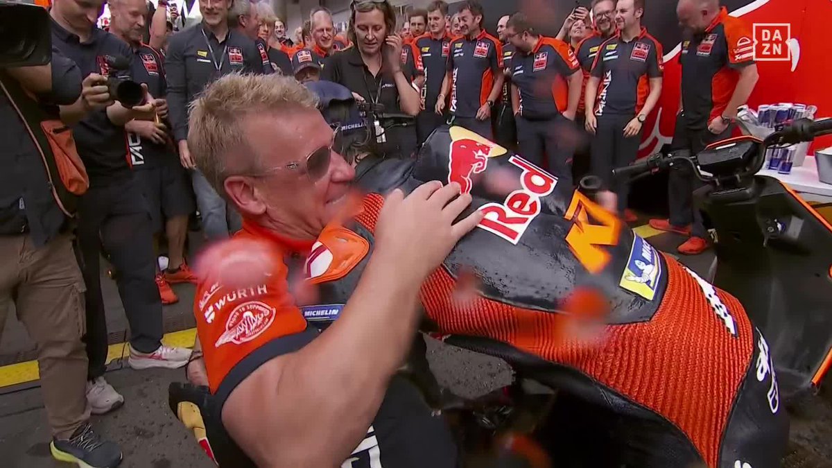 LA FIESTA EN KTM VA A SER HISTÓRICA 😆🔥 #AustrianGP 🇦🇹 #MotoGP 🏁