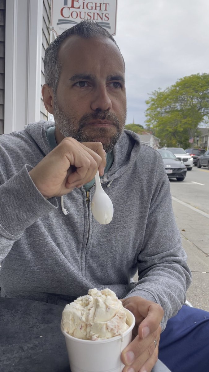 My honest review of lobster ice cream: