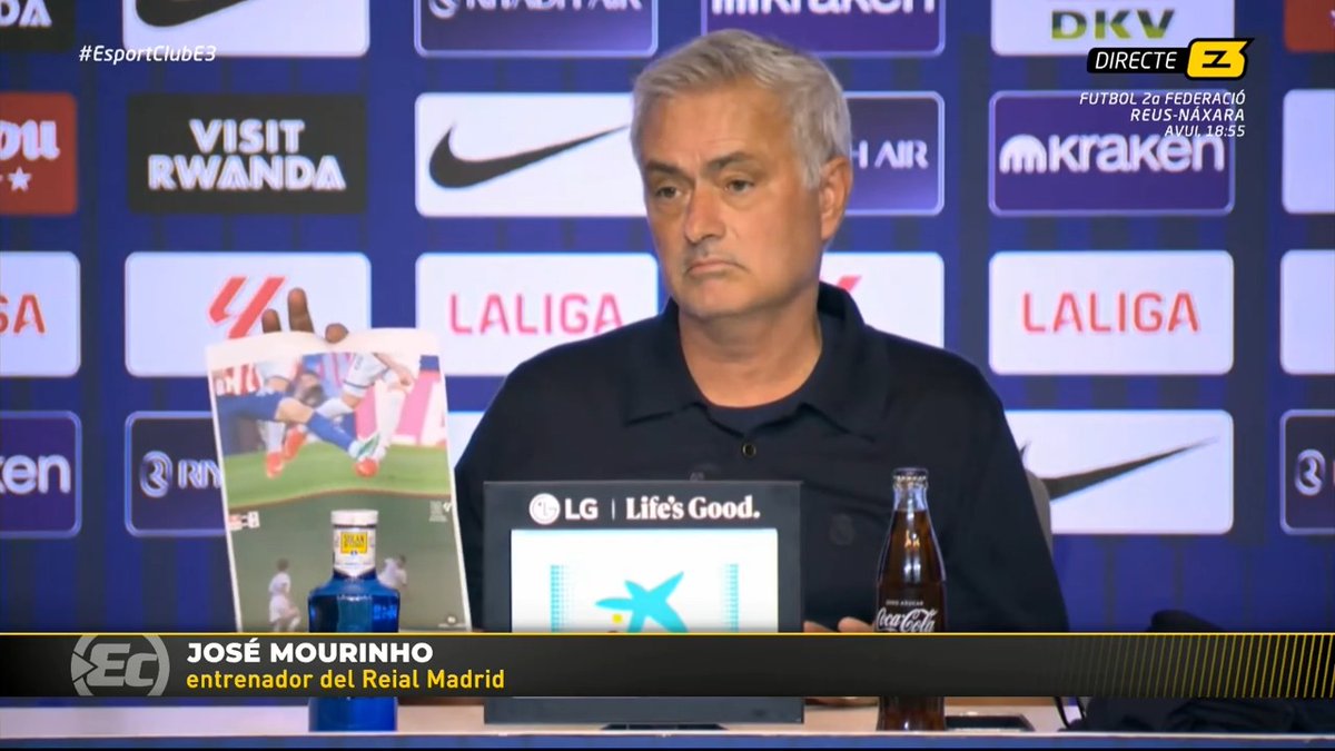 😤 MOURINHO CARREGA CONTRA L'ARBITRATGE 💥 "Són dues targetes vermelles clares" 💥 "L'àrbitre no ha xiulat partits internacionals. No serà un gran àrbitre" 💥 "És un àrbitre de VAR que té molta història" 💥 "Enhorabona al comitè arbitral" 📺