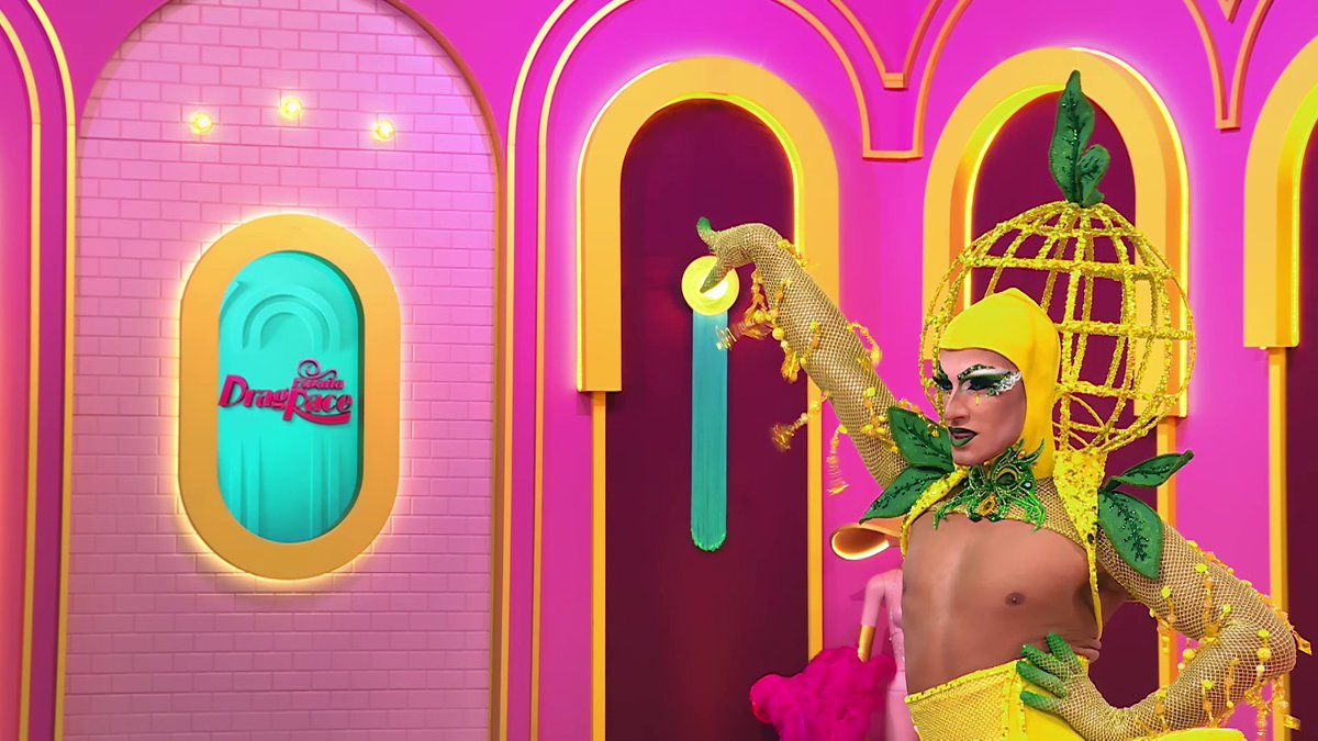 Las plataformas de Murcia cariñeee 💅🏻 👏 Liak ya está en #DragRaceEs ✨ Entradas al taller en directo ▶️