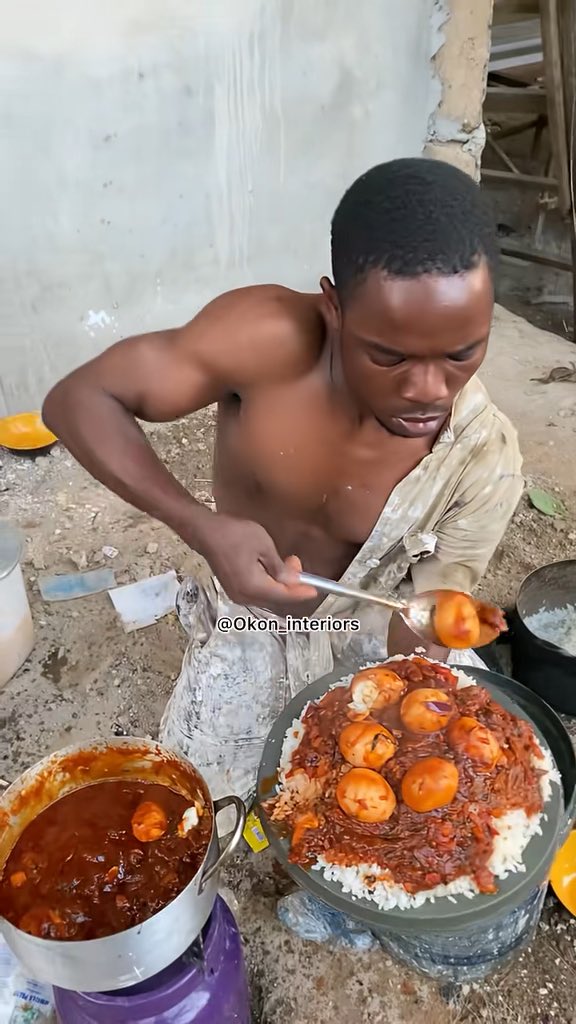 How to cook rice and stew as a professional p.o.p man,,,,,