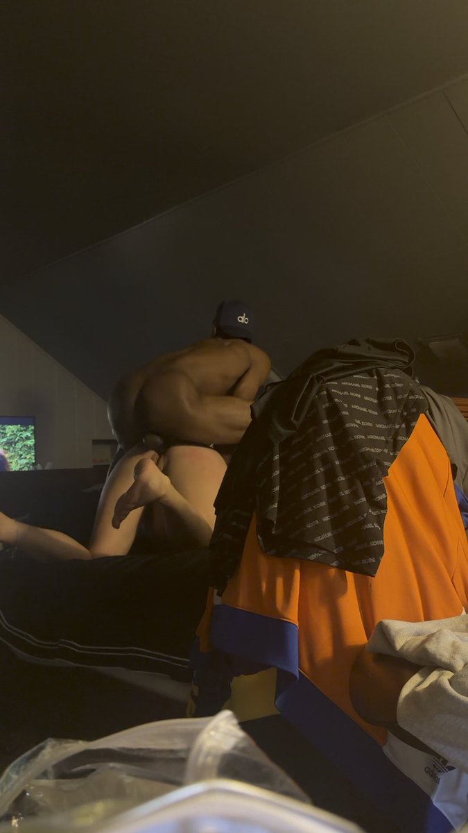 🍆Unc love that tight asshole 🍑👱♀️she said her boyfriend never fuck her in the ass 😆cuz his cock too small🍤. Had these big Kong Unc nuts slapping that pussy so hard 🥜🥜🍆