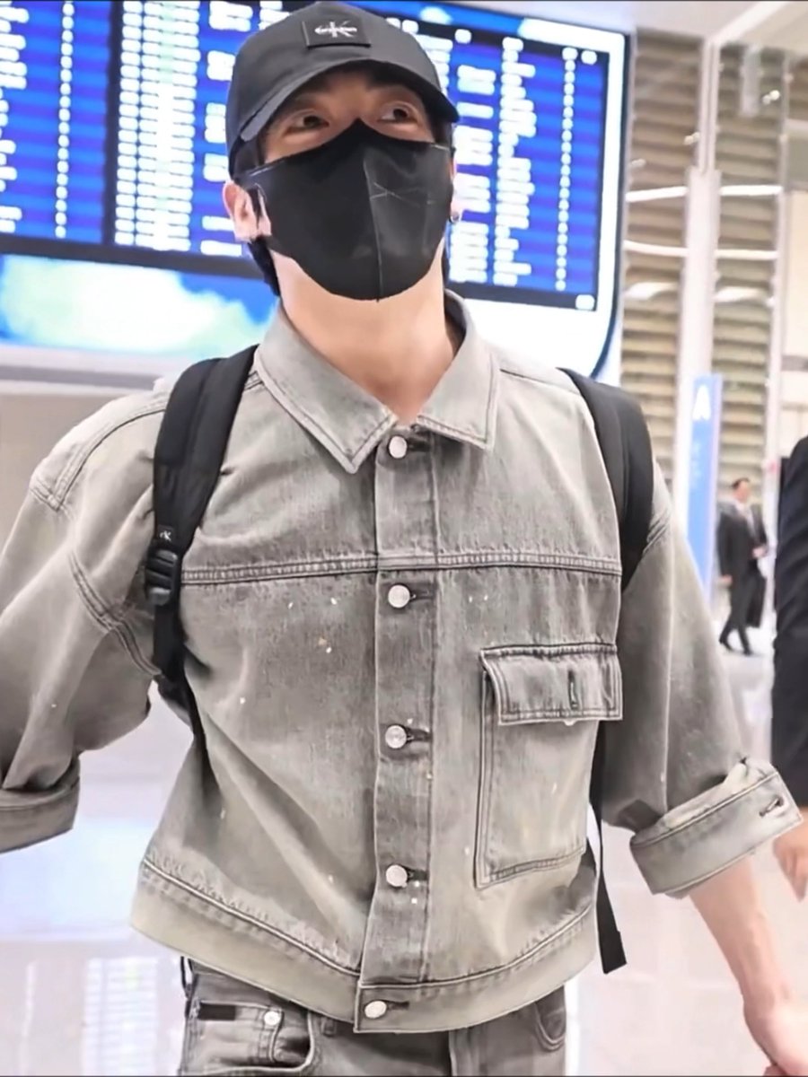 may our hardworking jungkook rest well❤️‍🩹
