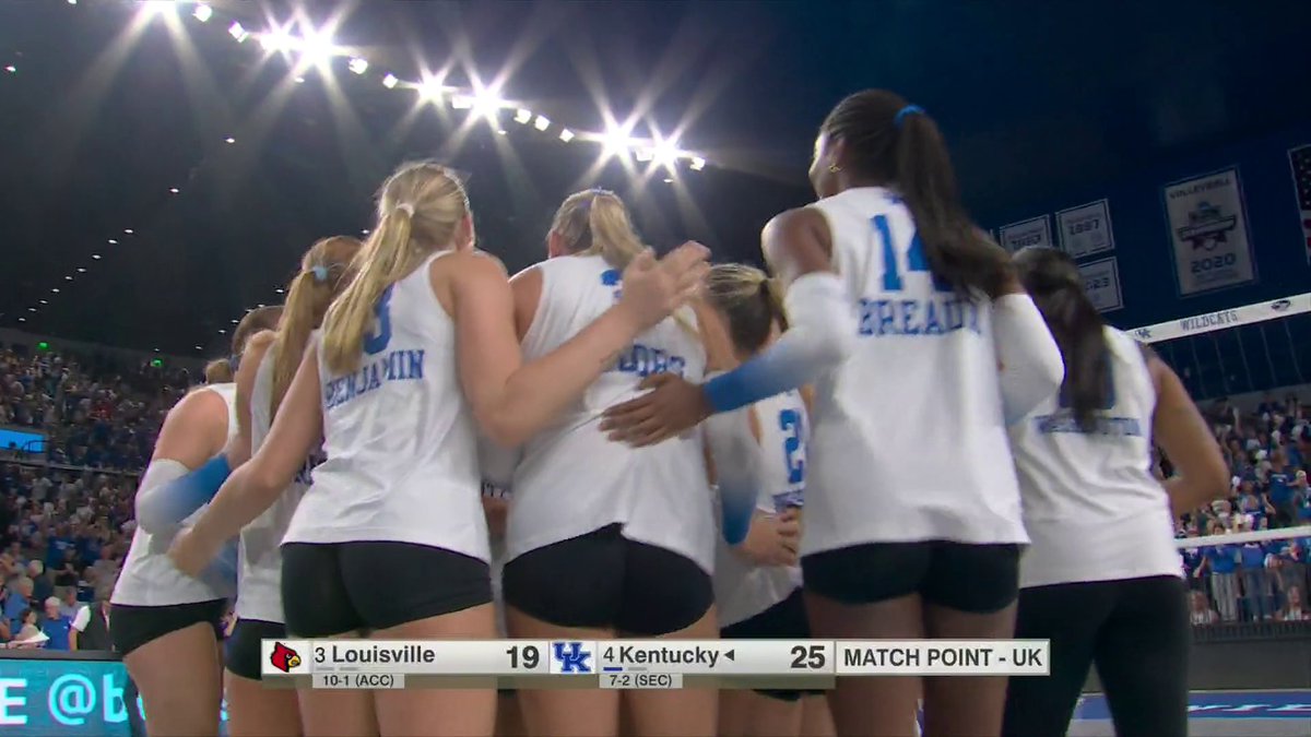 27 STRAIGHT AT HOME 🔥 No. 4 Kentucky takes down No. 3 Louisville in the Battle of the Bluegrass!