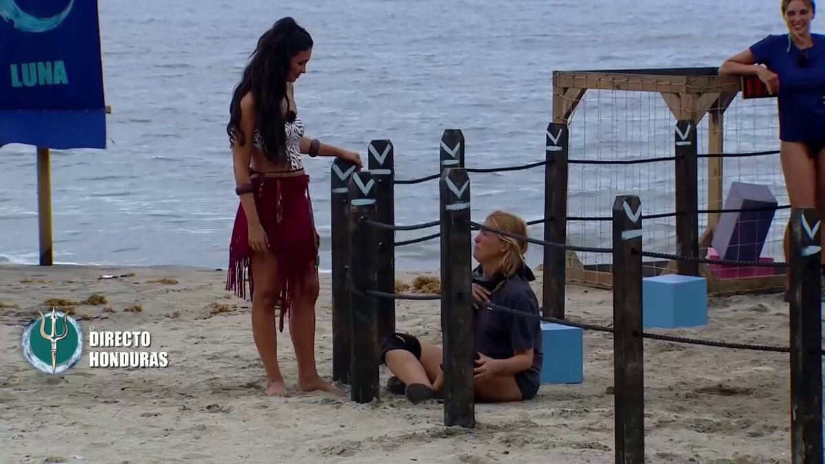 "No te agaches que estás súper guapa" 🥺🥺🥺 🏝️ #ConexiónHonduras2 🔵