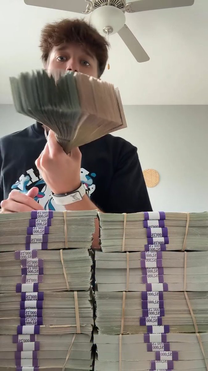 F&CK, THIS MEMECOIN TRADER JUST MADE $2.8 MILLION IN 30 DAYS. 🤯 Check: He claims to have cracked a method for trading memecoins and is now sharing his approach with everyone. According to reports, this trader made $2.8 million in just 30 days by trading memecoins. Now, he’s explaining his strategy in a FREE guide. The guide is available to everyone, giving you a chance to understand his approach without paying a single dollar. Here’s how he trades the market: → Trade memecoins using the app in his bio → Spot promising setups before they attract widespread attention → Enter potential opportunities early → Reinvest profits into fresh trades → Stick to a structured trading strategy Now, he’s also focusing on the Robinhood memecoin narrative. → Robinhood-related tokens are attracting more attention → Some tokens have seen massive price moves, drawing traders searching for potential 100x opportunities → He launches and trades tokens on Robinhood himself → He uses his strategy to look for opportunities before the market gets crowded You don’t need to spend hundreds of dollars on an expensive trading course to learn the basics. Comment “MEMES” if you want his guide.