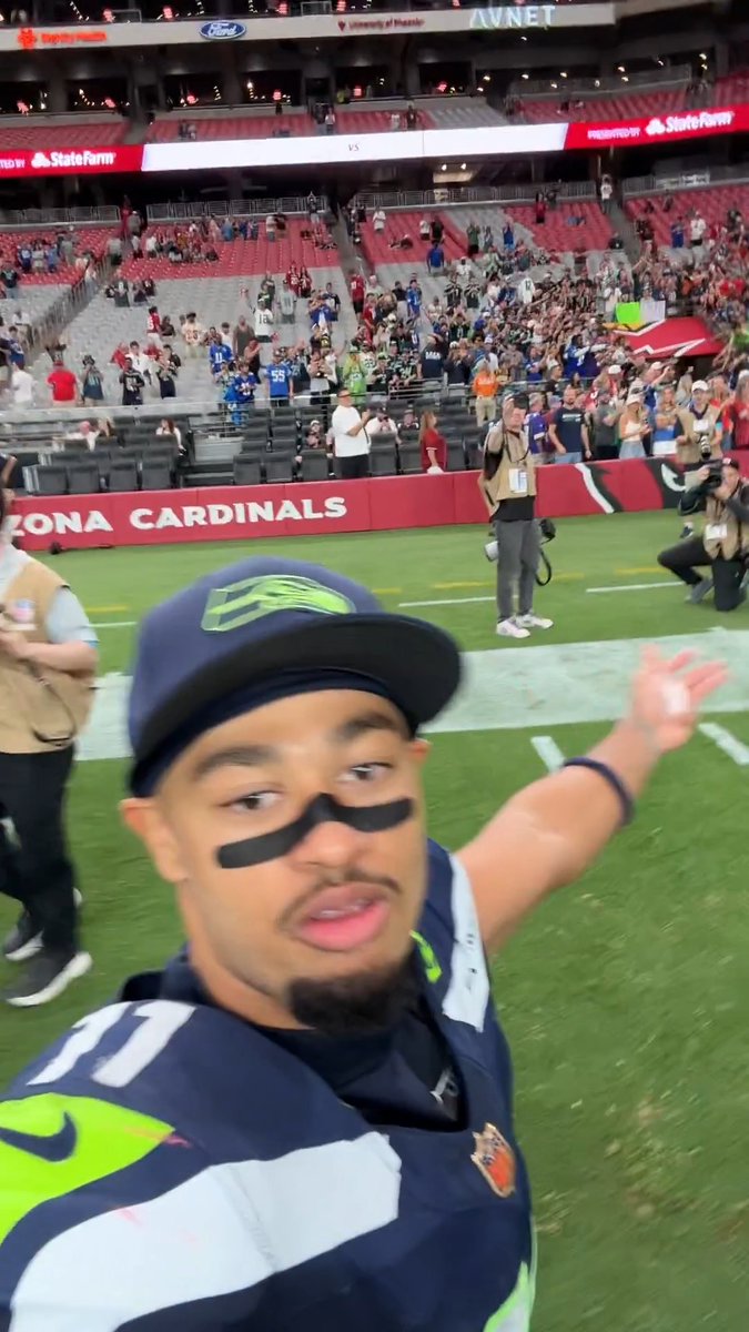 A hat trick in the desert from this guy 🏜️ JSN