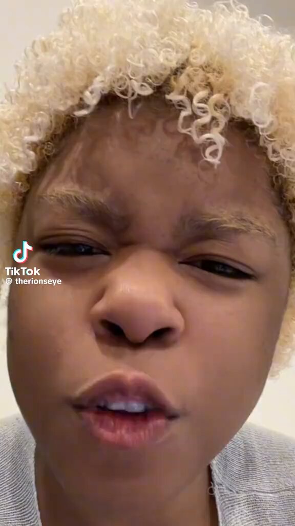 if i was a tiktok’ing ass bitch i swear this how my videos would be