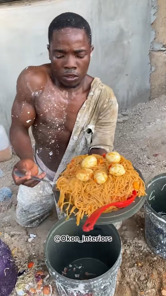 How to cook spaghetti with fresh tomatoes and carrots as a professional p.o.p man,,,,, #cooking