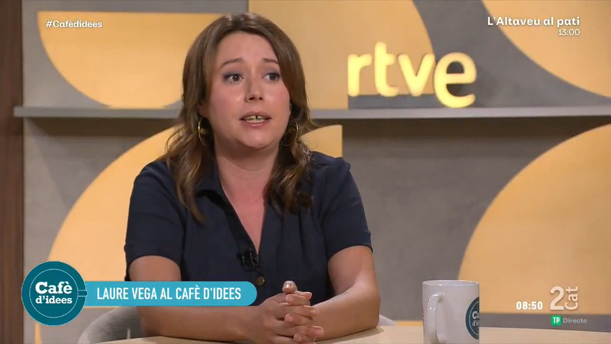 ☕ Laure Vega CUP Països Catalans creu que Puigdemont hauria de fer de cap de l'oposició quan torni a Catalunya 🗣️ "Ha canviat bastant la política de Junts. Puigdemont té una gran conversa amb el seu partit" 📲