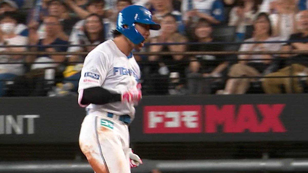 負けられぬ一戦での勝ち越し打🙌🙌 ベテラン #西川遥輝 も派手なガッツポーズ💪 同点に追いつかれ迎えた直後の5回裏 #山岡泰輔 の決め球⚾縦のスライダーを巧みに弾き返す勝ち越しタイムリー🔥🔥 #lovefighters #ベースボールLIVE で配信中[初月無料]
