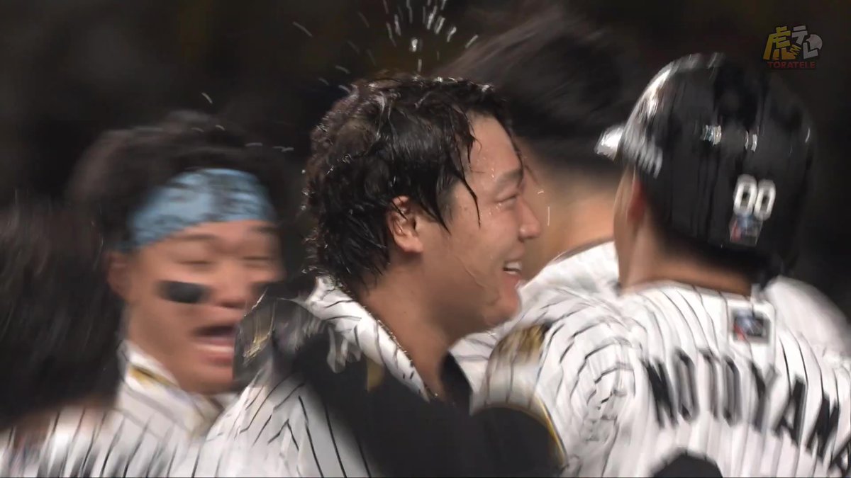 延長11回裏、一死走者無しから大山選手が劇的な第17号サヨナラホームランを放つ！