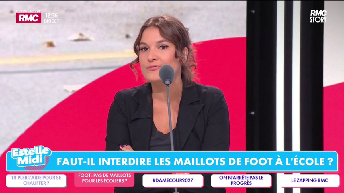 ⚽️ Interdire le port des maillots de foot à l’école ? 🎙️ Juliette Briens : "Ils devraient être interdits comme les claquettes-chaussettes, buzzcut, crop top... On n'a plus aucune autorité ! Allez à une sortie de collège pour voir comment sont sapés les gamins, c'est terrifiant"