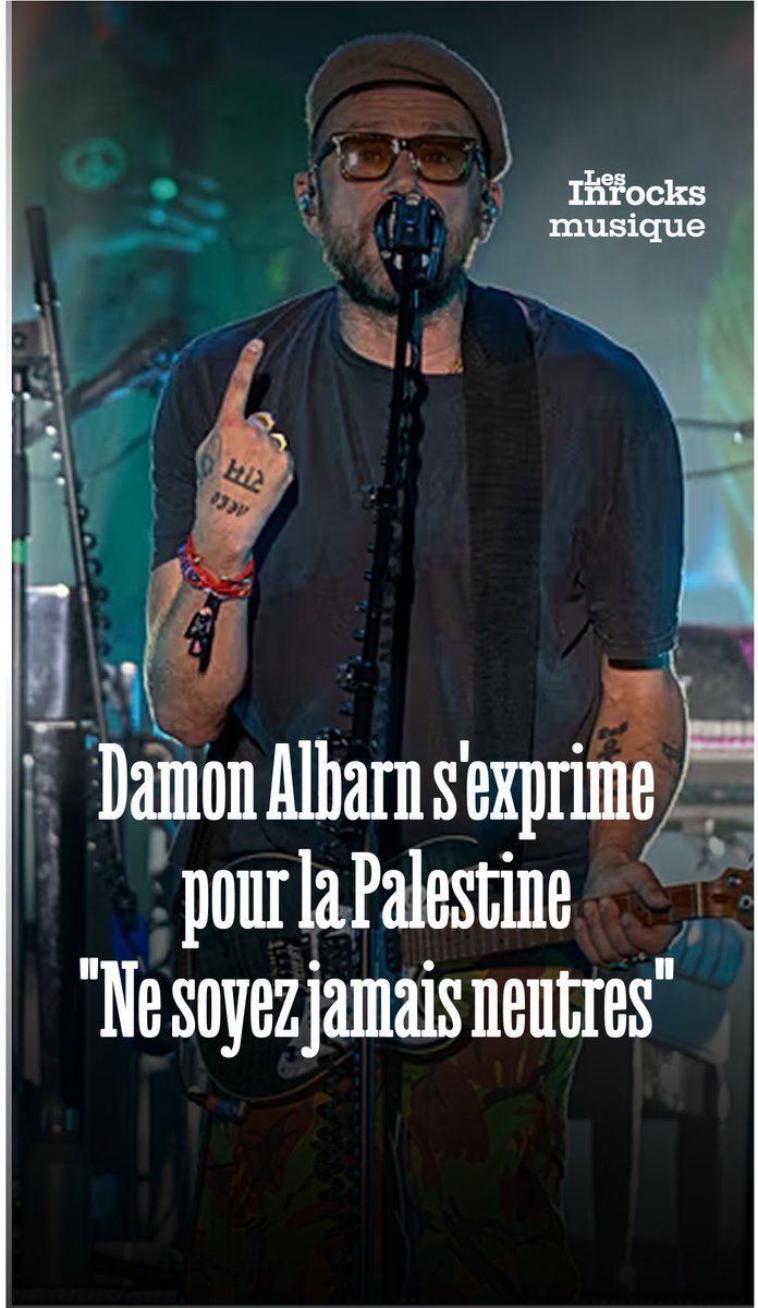 Alors que Gorillaz vient de lancer sa tournée aux États-Unis, sur fond de débat toujours plus vif autour de la liberté d’expression des artistes lorsqu’il est question de la Palestine, Damon Albarn a profité d’un drapeau palestinien brandi par une spectatrice pour le saisir et l’arborer sur scène. Face au public, le chanteur a alors lancé : "N’oubliez jamais ça. Jamais. Assumez votre position. Ne soyez jamais neutres."