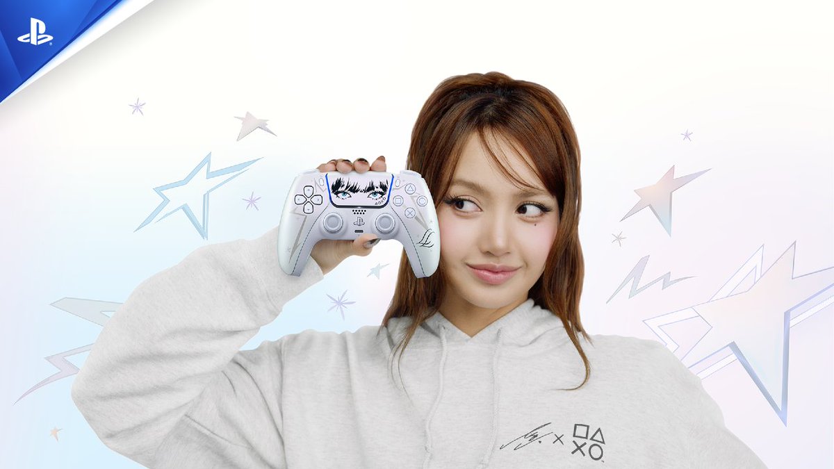 Prêt à lancer la partie avec LISA x PlayStation ? La manette sans fil DualSense en édition limitée Lisa arrive en octobre :