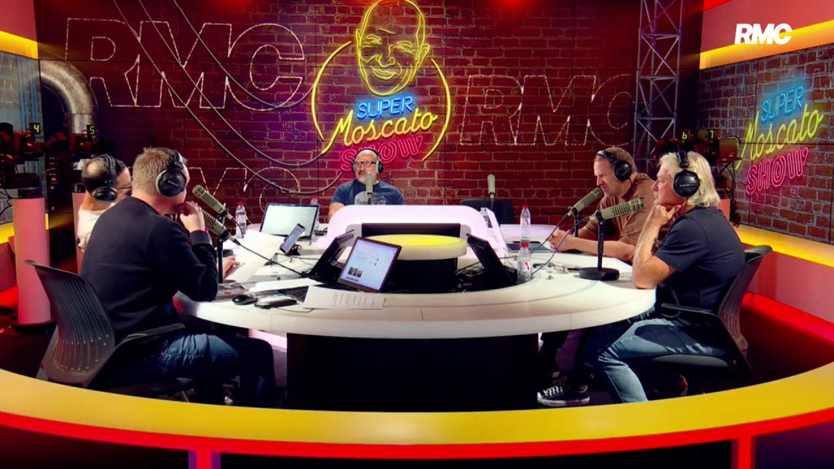 🚨 MASTERCLASS DE JULIEN CAZARRE : L'ARCHIVE EN OR ! 🍿 Il y a 11 ans, Julien Cazarre offrait au rugby français sa parodie la plus CULTE de Philippe Saint-André en direct dans le Super Moscato Show ! 🔊 À réécouter en boucle, ça n'a pas pris une ride
