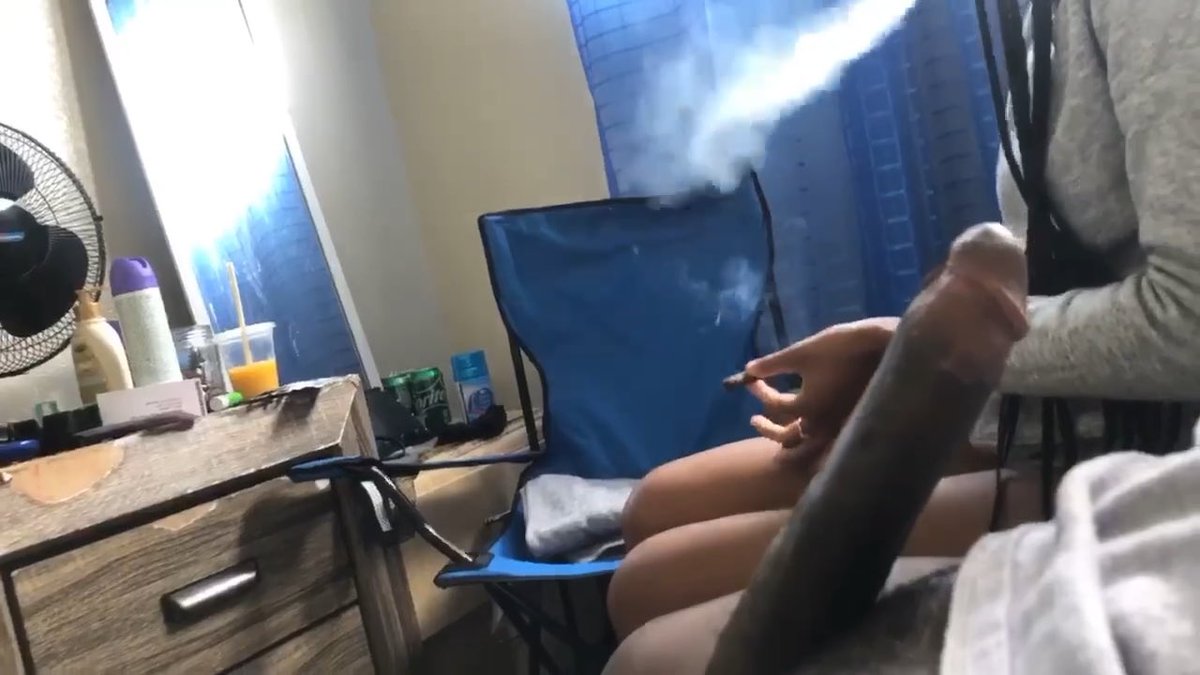 Smoking W My Bf &Convinced Her To Suck My Dick 🤤🍆